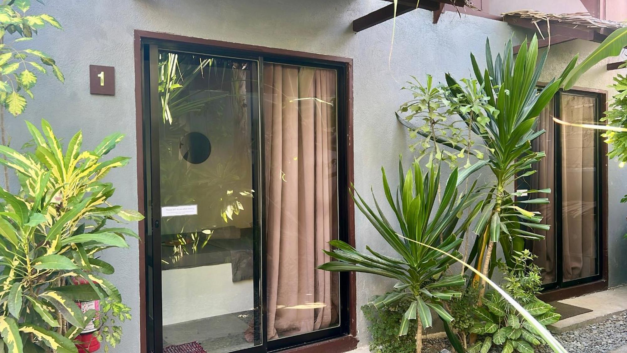 Yay Lodge Siargao, Private Room 1 With Ac & Hot Shower And Fast Starlink Wifi General Luna  Exterior foto